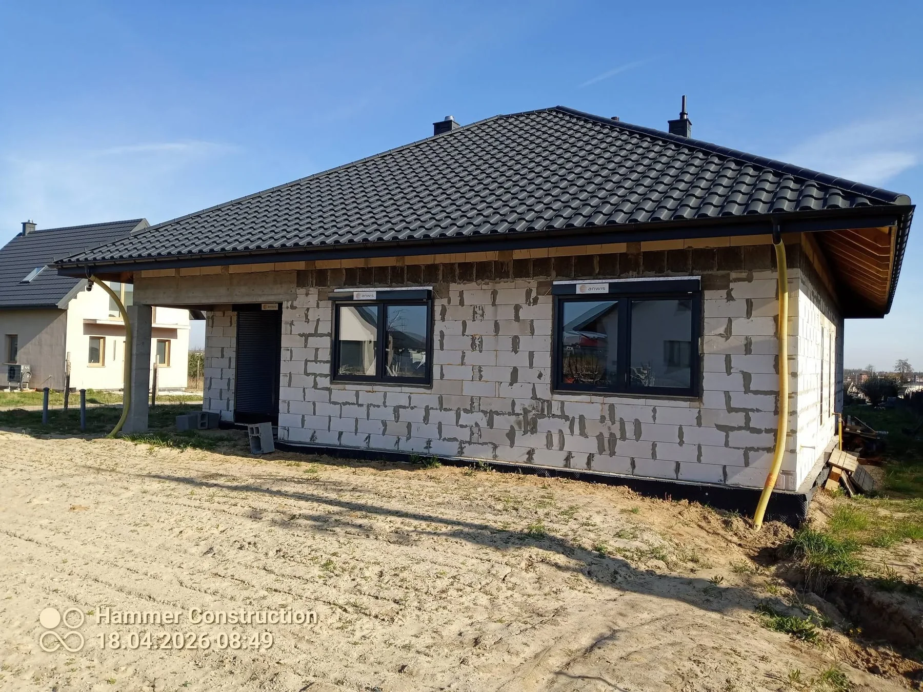 Rolety zewnętrzne na domu jednorodzinnym — zdjęcie 3